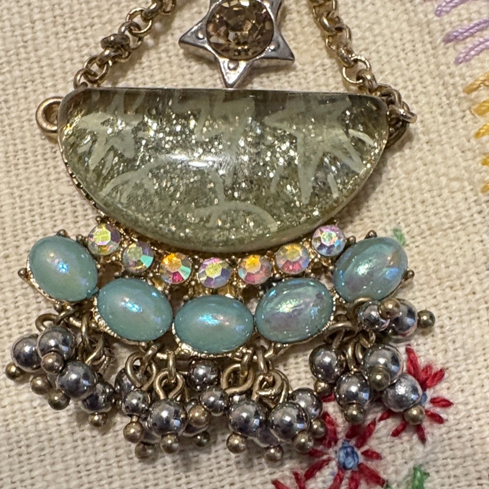 Betsey Johnson Gold and Blue Statement Earrings NWOT. - Picture 3 of 5